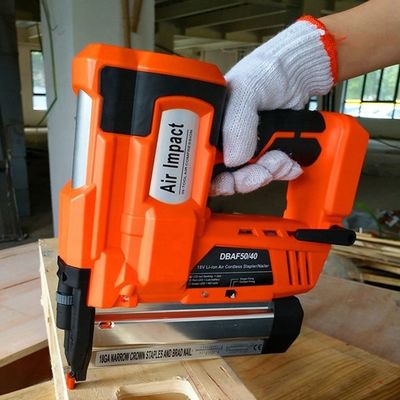2 em 1 Pistola de prego sem fio Pistola de grapação Max Capacidade de revista para aplicações industriais