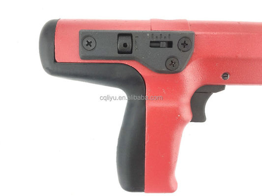 Pistola de unhas decorativa de estofamento vermelha com cargas de pó de tira e pregos de concreto duráveis