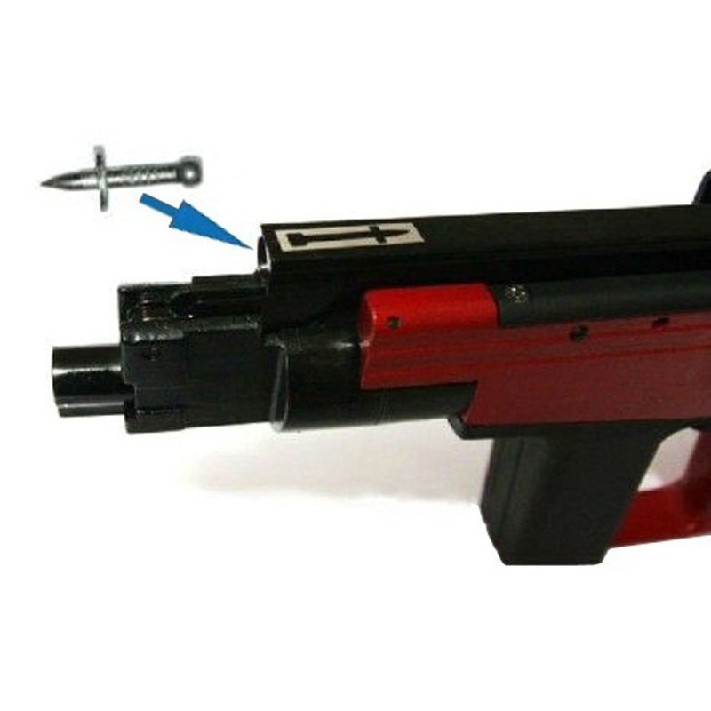 NK Nails equipado com pistola de prego sem fio modelo 450 para concreto e aço
